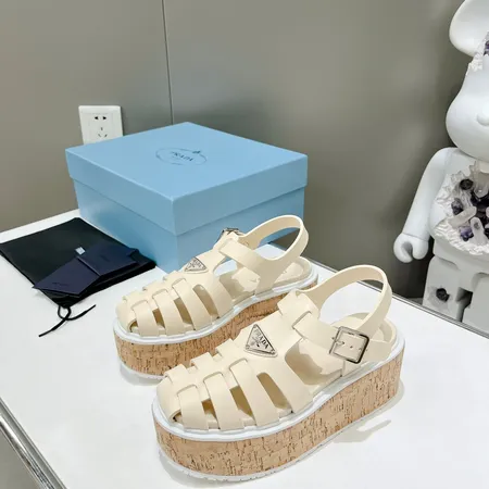 プラダ サンダル