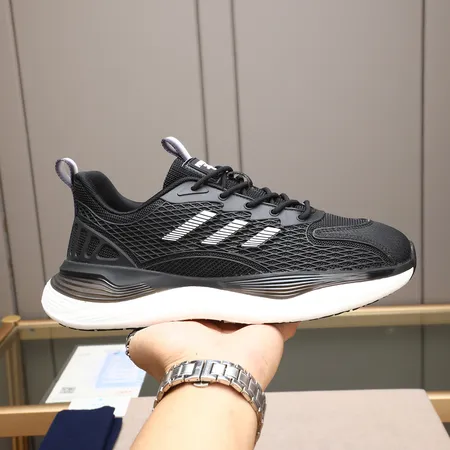 プラダ スニーカー