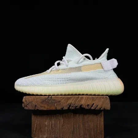 アディダス スニーカー