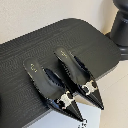 セリーヌ サンダル