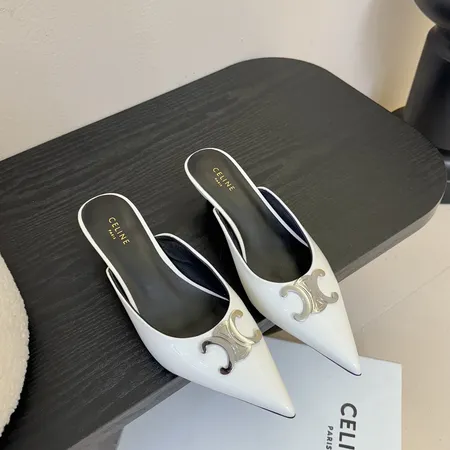 セリーヌ サンダル