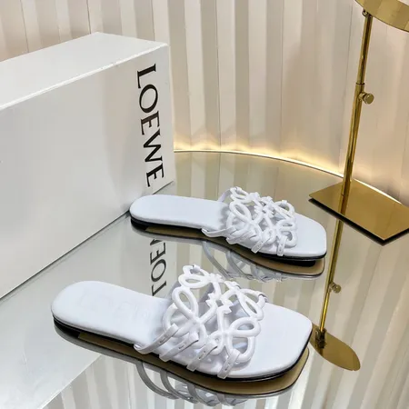 ロエベ スリッパ