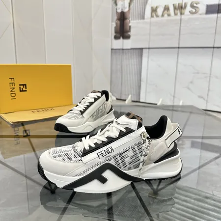 フェンディ スニーカー
