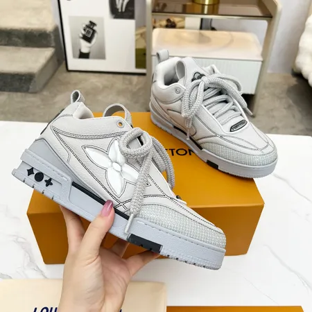 ルイヴィトン カジュアルシューズ