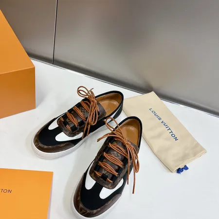ルイヴィトン カジュアルシューズ