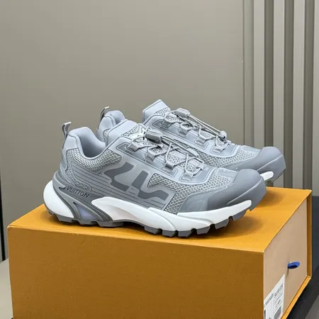 ルイヴィトン スニーカー