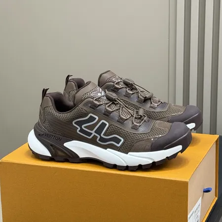 ルイヴィトン スニーカー