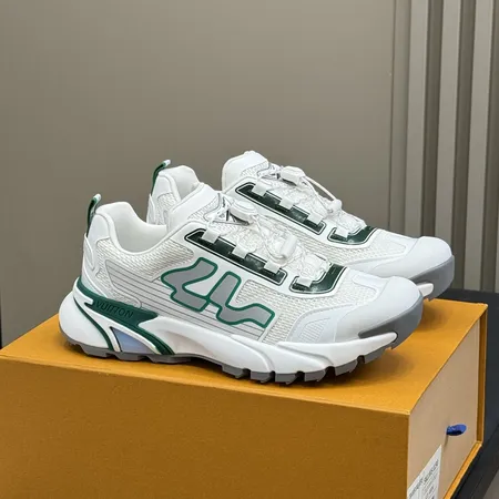 ルイヴィトン スニーカー