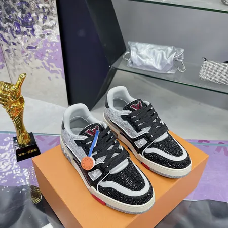 ルイヴィトン カジュアルシューズ