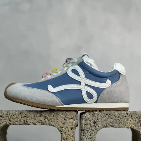 ロエベ スニーカー