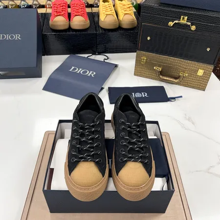 ディオール カジュアルシューズ