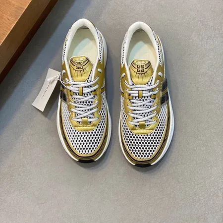 ジバンシィ スニーカー