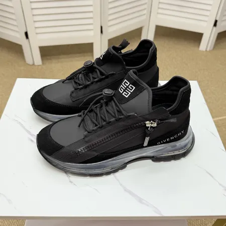 ジバンシィ カジュアルシューズ