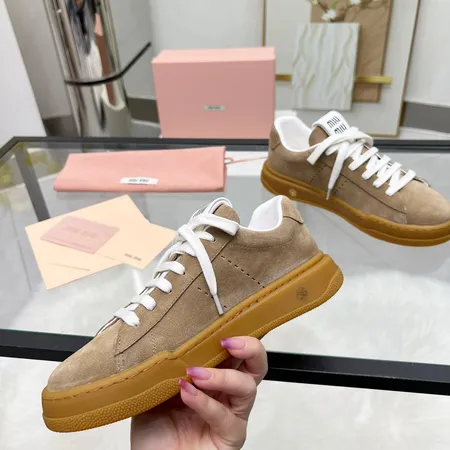 ミュウミュウ カジュアルシューズ