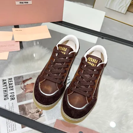 ミュウミュウ カジュアルシューズ