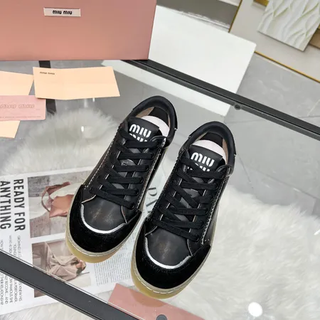 ミュウミュウ カジュアルシューズ