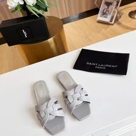 イブサンローラン スリッパ