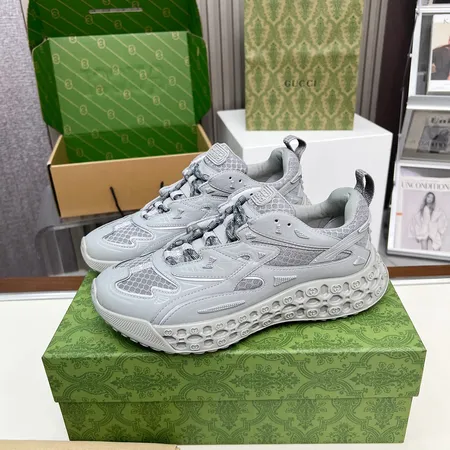 グッチ スニーカー