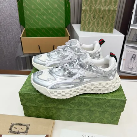 グッチ スニーカー