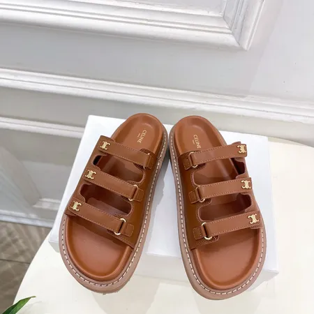 セリーヌ スリッパ