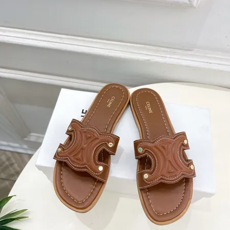 セリーヌ スリッパ