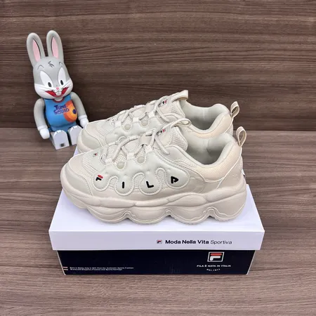 フィラ カジュアルシューズ