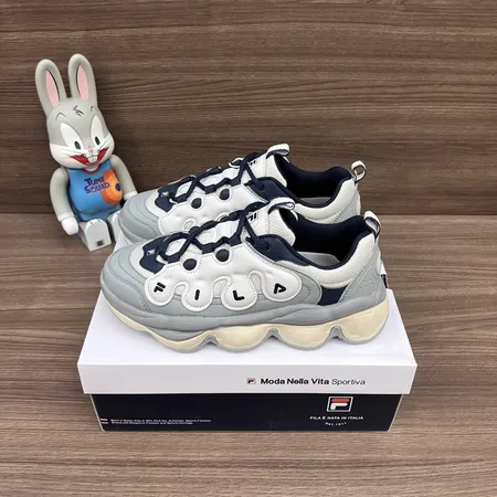 フィラ カジュアルシューズ