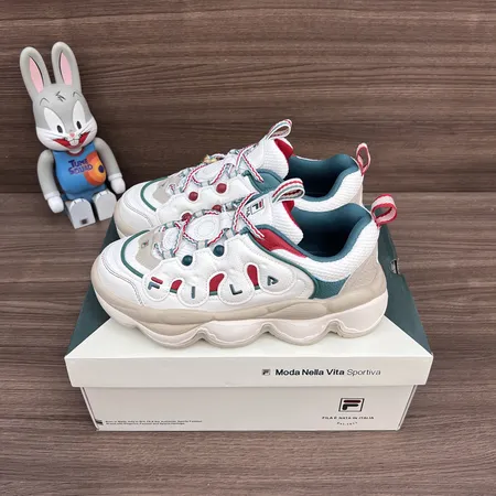 フィラ カジュアルシューズ