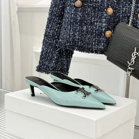 セリーヌ サンダル