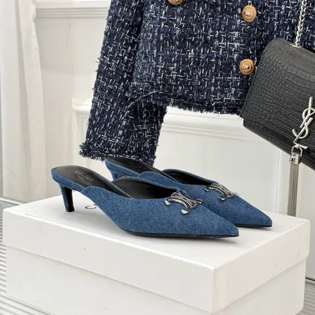 セリーヌ サンダル