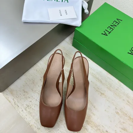 ボッテガ ヴェネタ サンダル