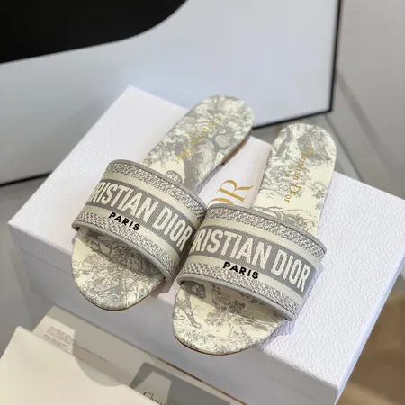 ディオール スリッパ