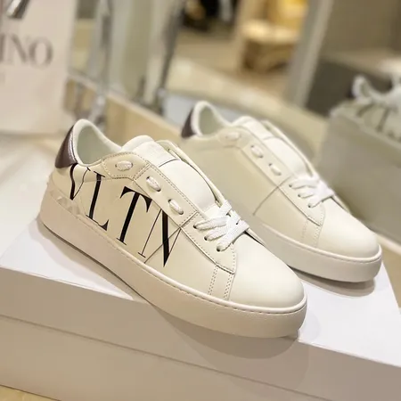 ヴァレンティノ カジュアルシューズ