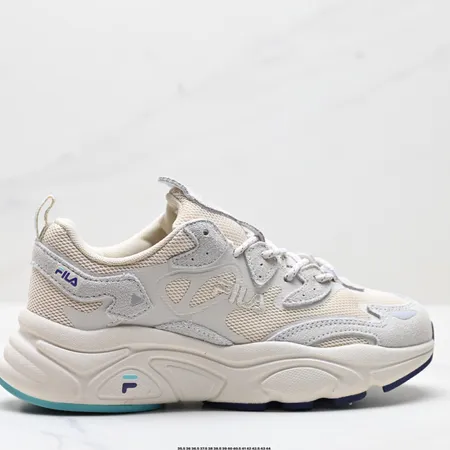 フィラ スニーカー