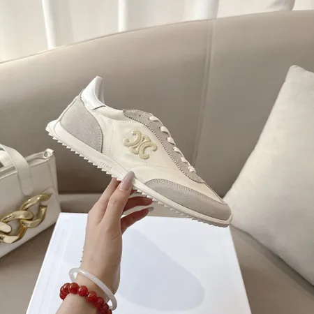 セリーヌ カジュアルシューズ