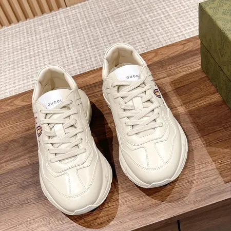 グッチ スニーカー