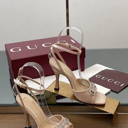 グッチ サンダル