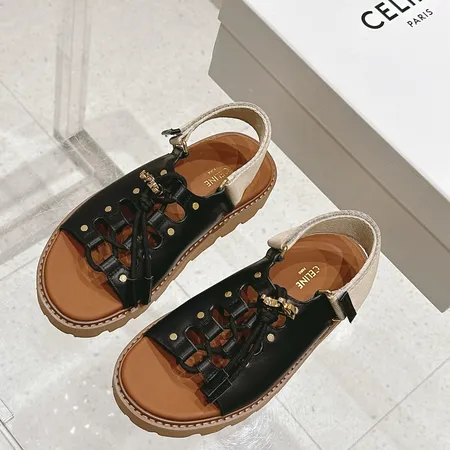 セリーヌ サンダル
