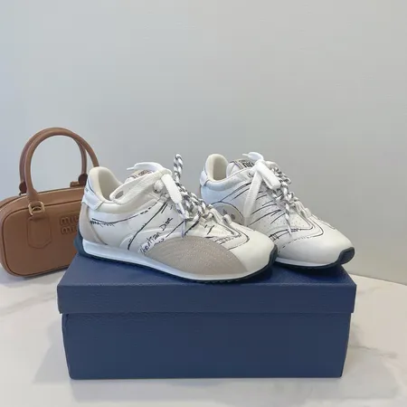 ディオール カジュアルシューズ