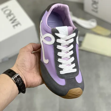 ロエベ スニーカー