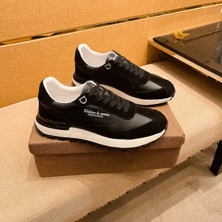 フェラガモ カジュアルシューズ