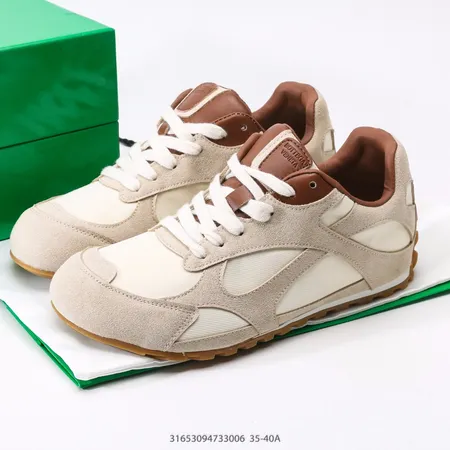 ボッテガ ヴェネタ カジュアルシューズ