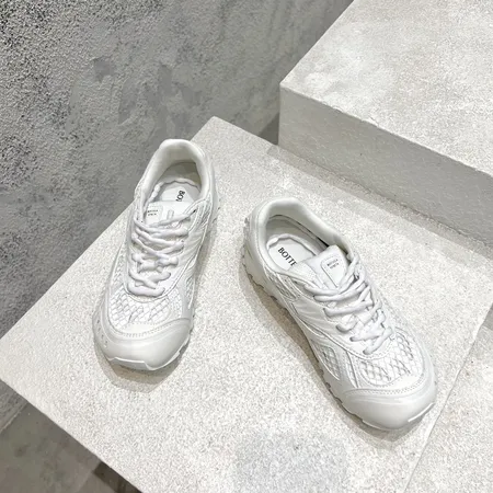 ボッテガ ヴェネタ スニーカー