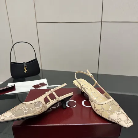 グッチ サンダル