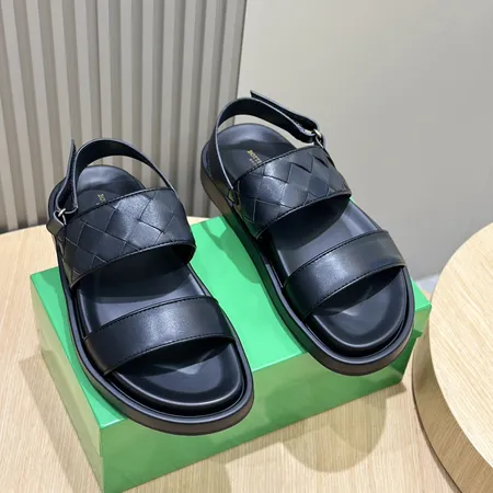 ボッテガ ヴェネタ サンダル