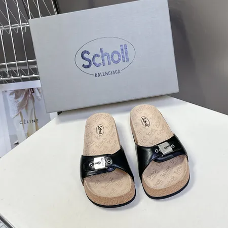 バレンシアガ スリッパ