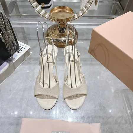 ミュウミュウ サンダル