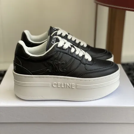 セリーヌ カジュアルシューズ