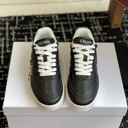 セリーヌ カジュアルシューズ