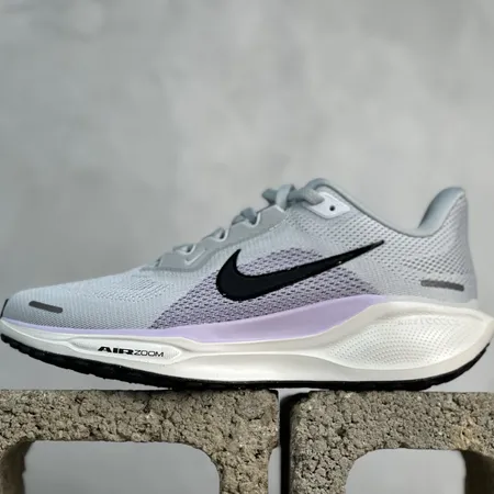 ナイキ スニーカー